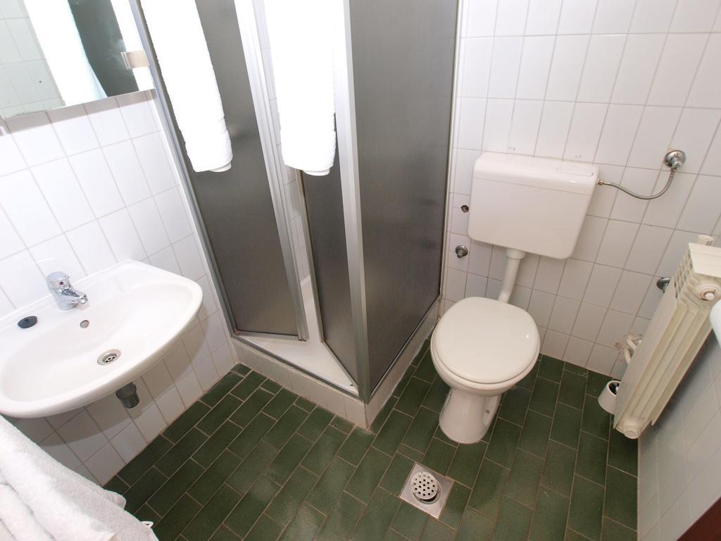 Apartments Zorka 1421 Pjescana Uvala Ngoại thất bức ảnh