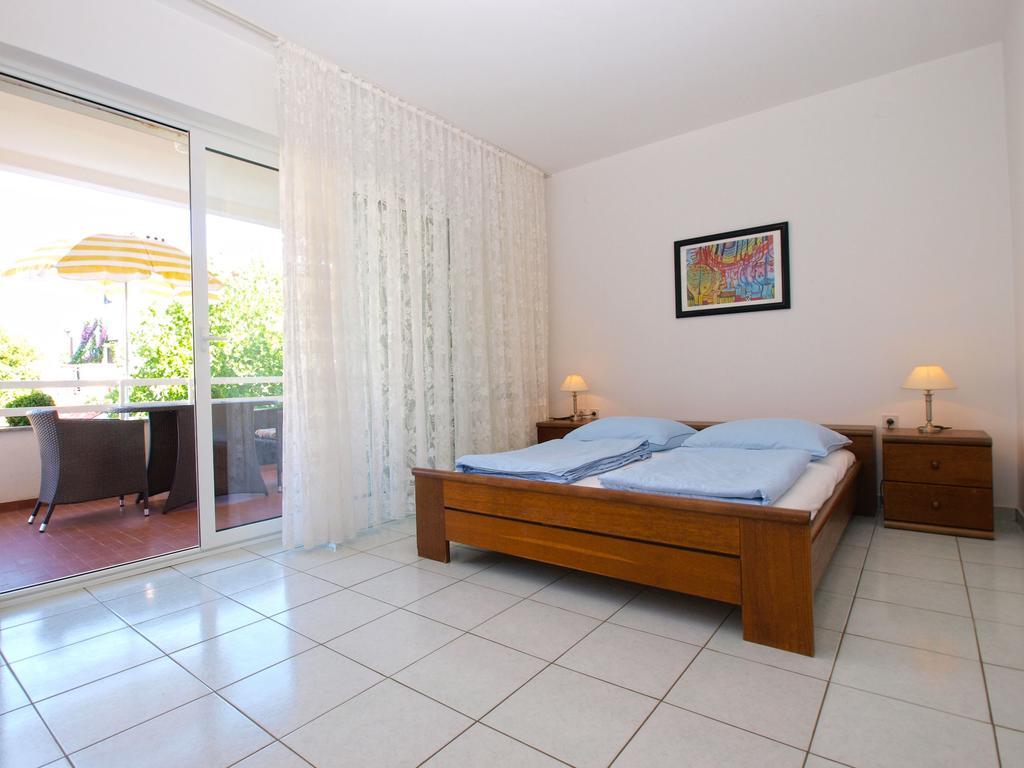 Apartments Zorka 1421 Pjescana Uvala Ngoại thất bức ảnh