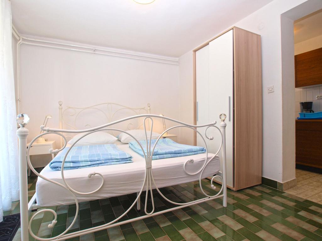 Apartments Zorka 1421 Pjescana Uvala Ngoại thất bức ảnh